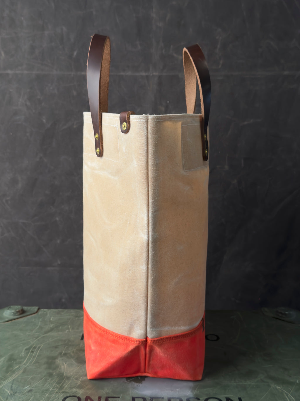 013 FIELD TOTE