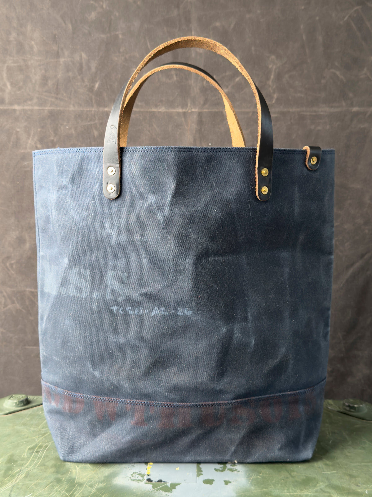 015 FIELD TOTE