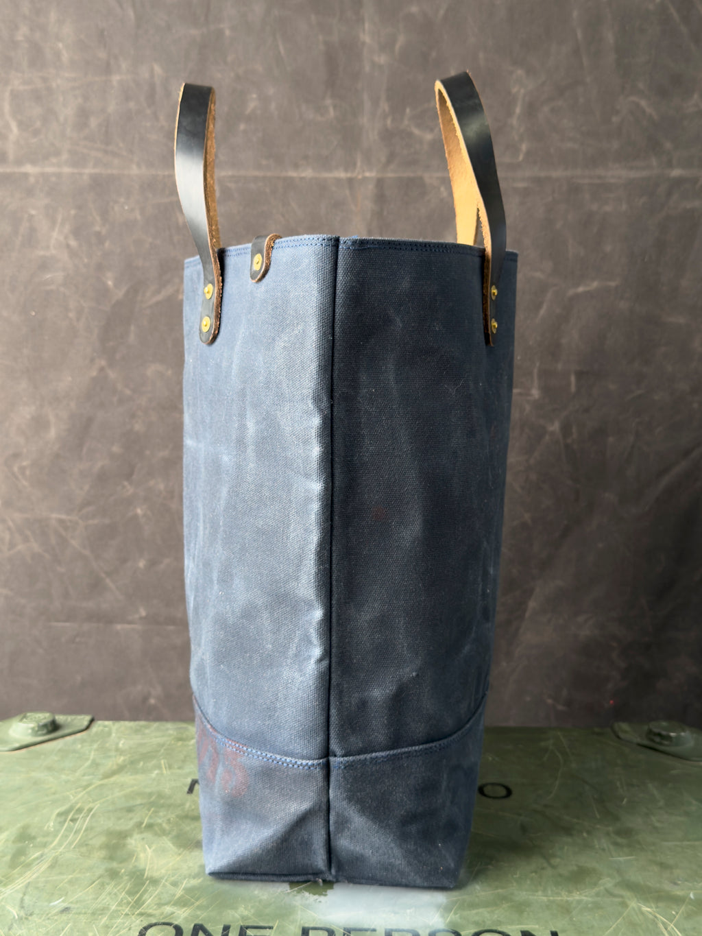 015 FIELD TOTE