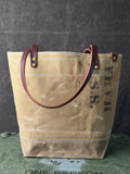 016 FIELD TOTE