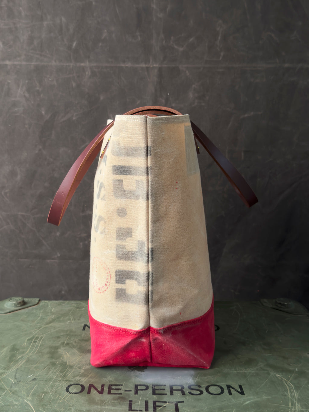 017 FIELD TOTE