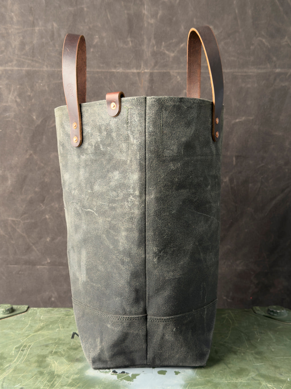 009 FIELD TOTE