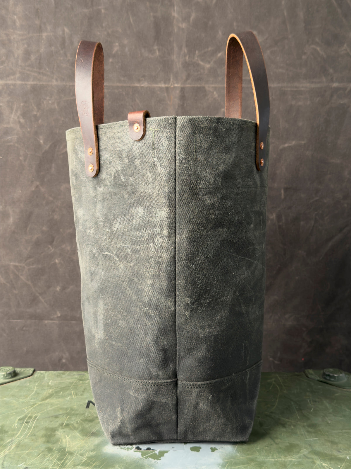 009 FIELD TOTE