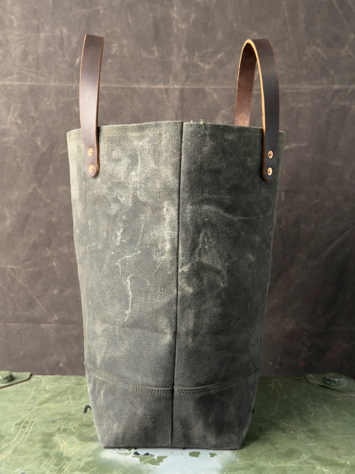 009 FIELD TOTE