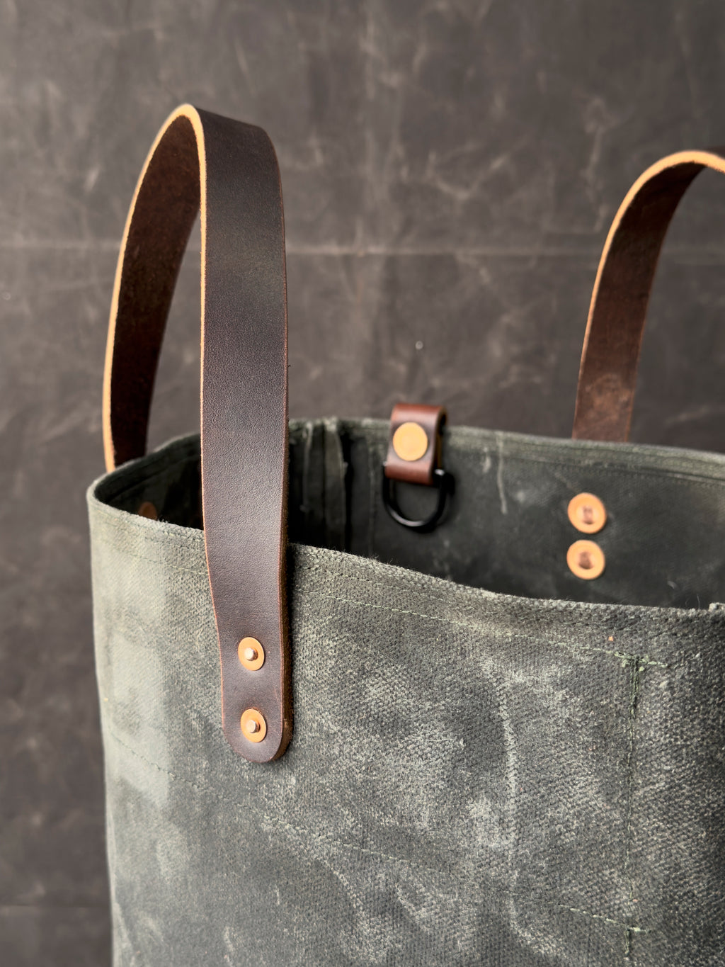 009 FIELD TOTE