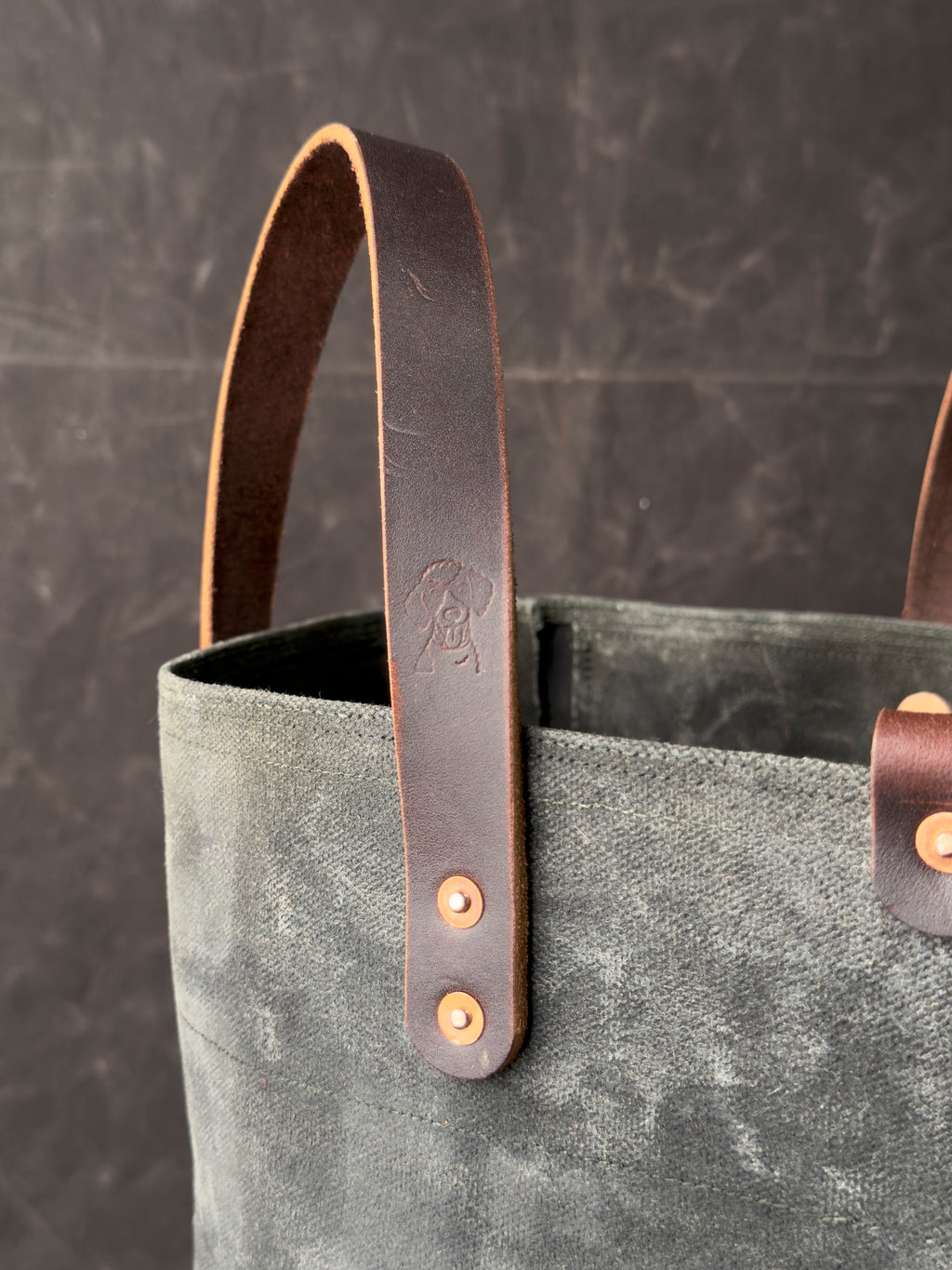 009 FIELD TOTE