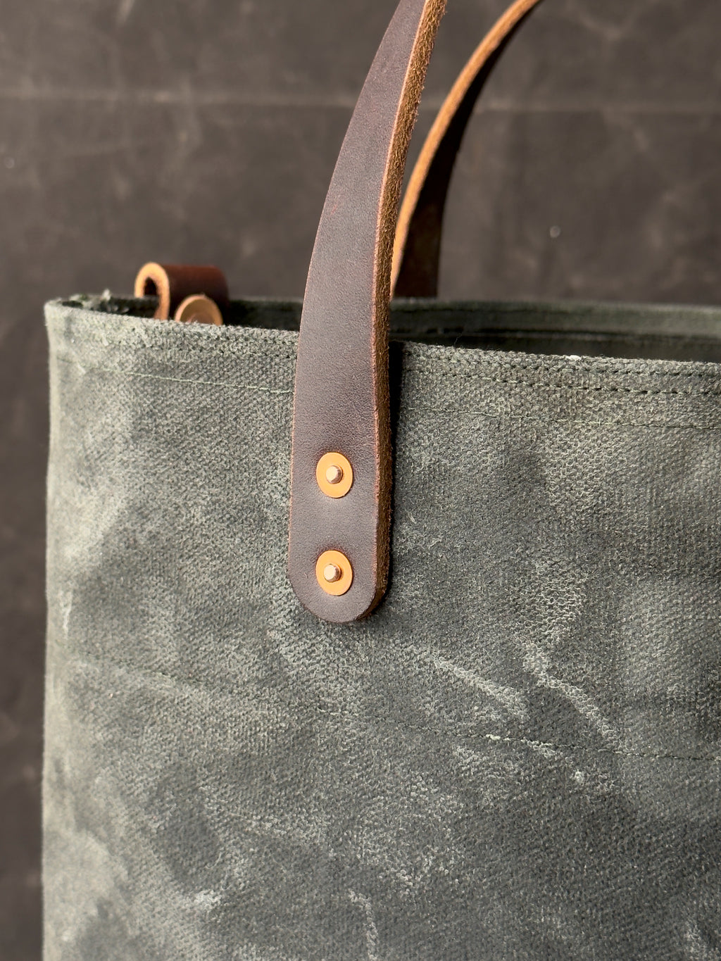 009 FIELD TOTE