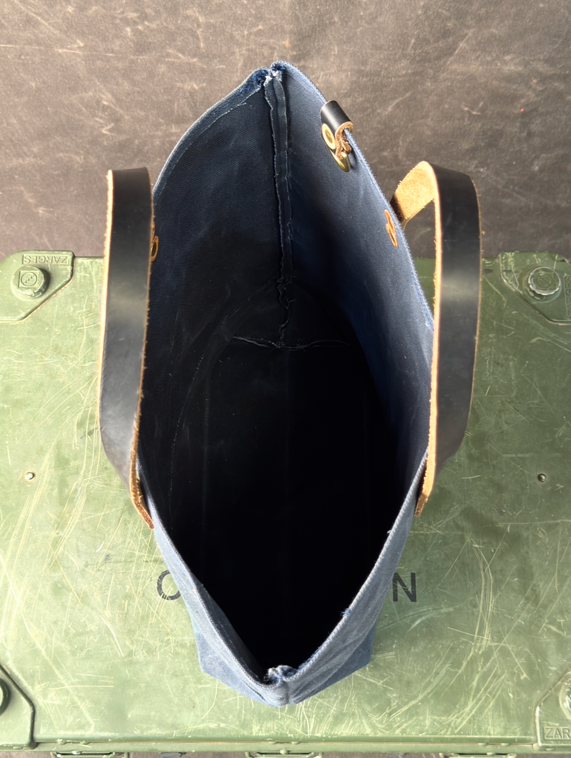 015 FIELD TOTE