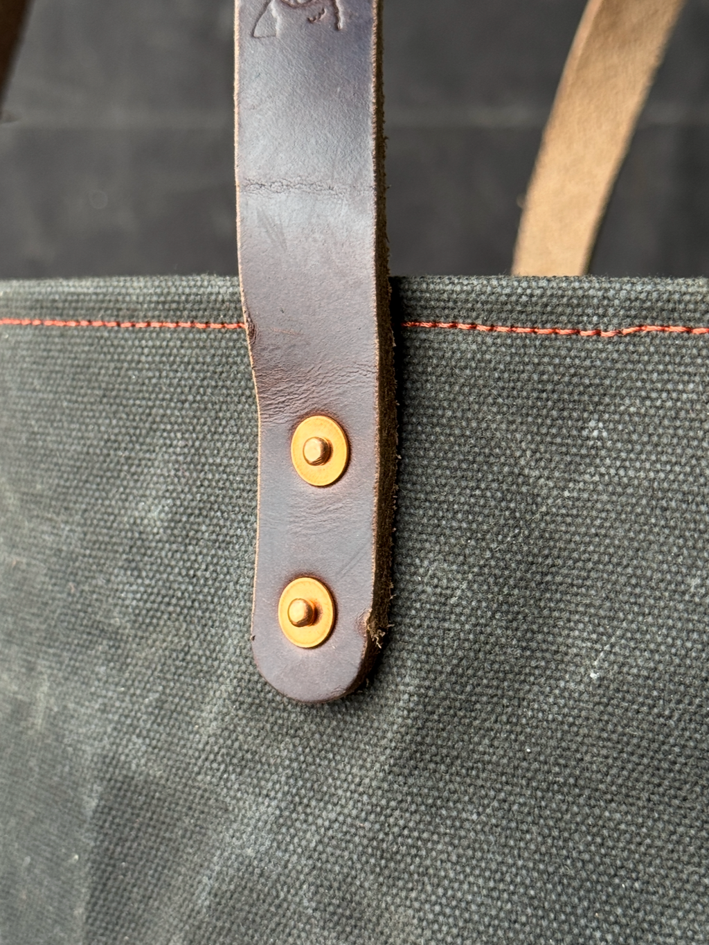 011 FIELD TOTE