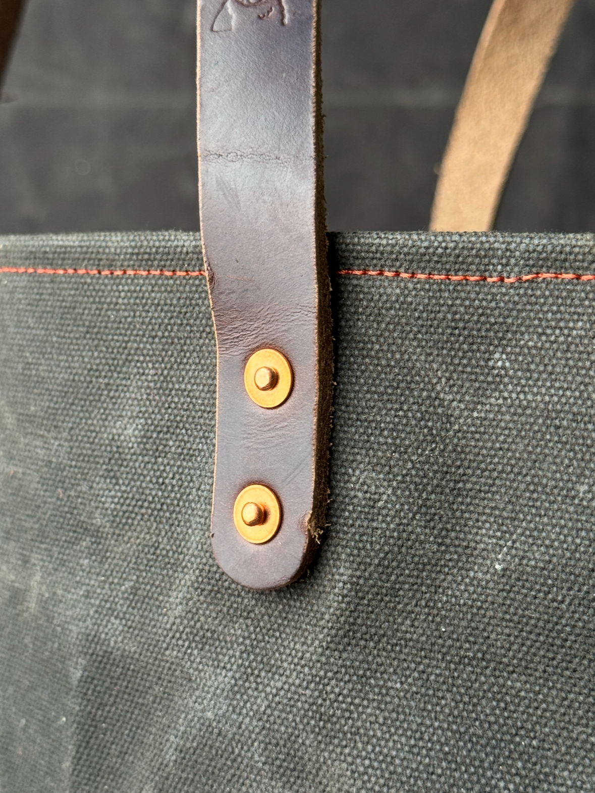 011 FIELD TOTE